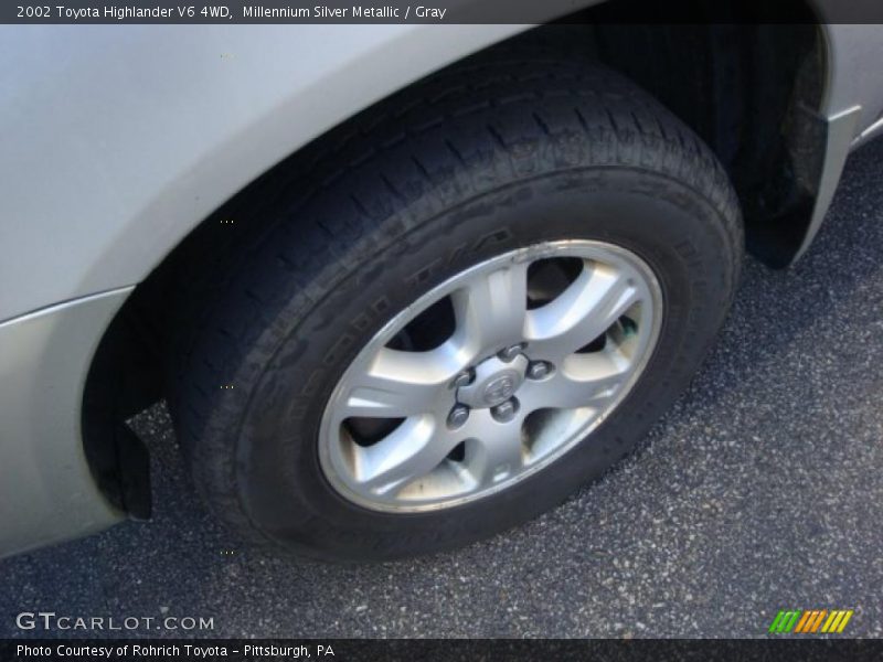 Millennium Silver Metallic / Gray 2002 Toyota Highlander V6 4WD