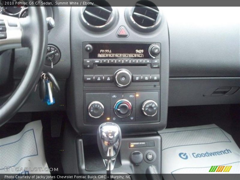 Summit White / Ebony 2010 Pontiac G6 GT Sedan