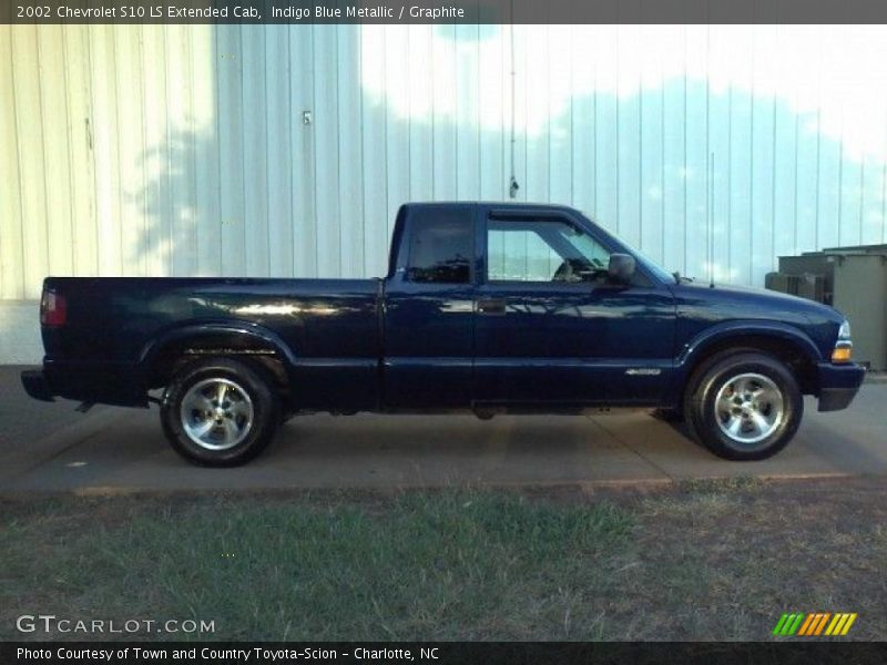 Indigo Blue Metallic / Graphite 2002 Chevrolet S10 LS Extended Cab