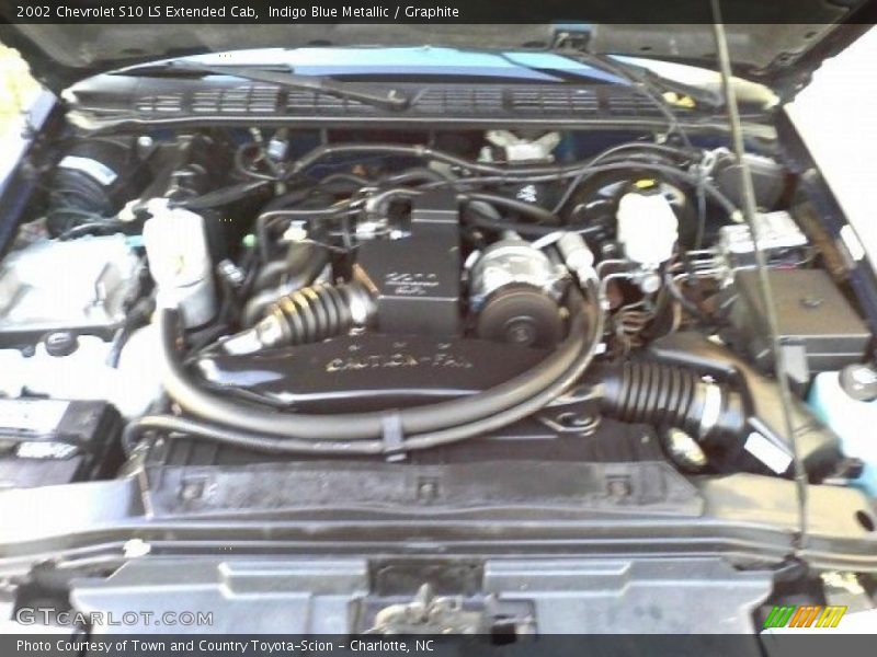 Indigo Blue Metallic / Graphite 2002 Chevrolet S10 LS Extended Cab