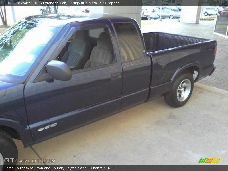 Indigo Blue Metallic / Graphite 2002 Chevrolet S10 LS Extended Cab