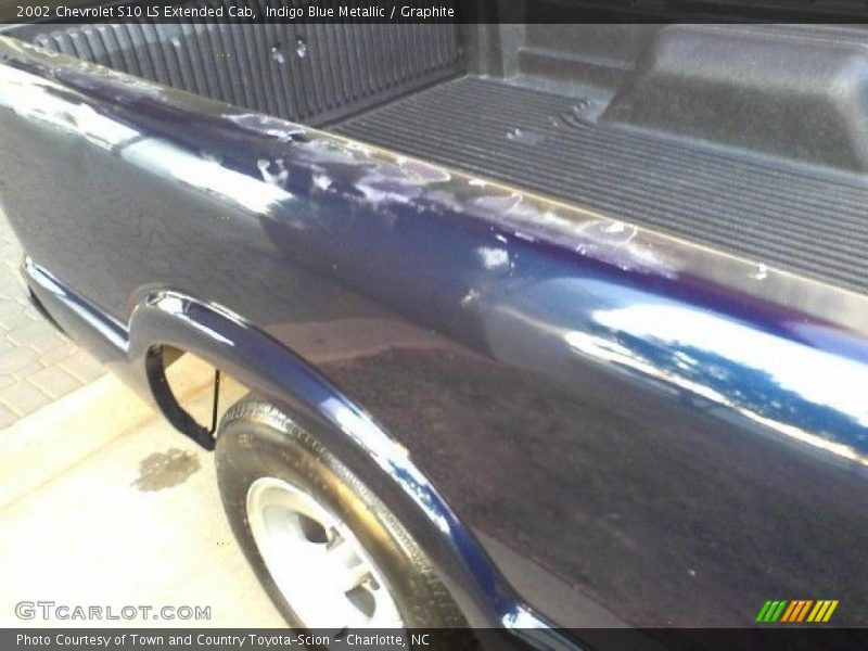 Indigo Blue Metallic / Graphite 2002 Chevrolet S10 LS Extended Cab