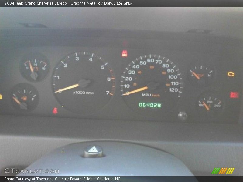 Graphite Metallic / Dark Slate Gray 2004 Jeep Grand Cherokee Laredo