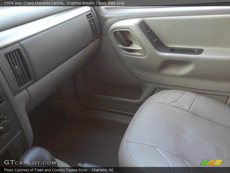 Graphite Metallic / Dark Slate Gray 2004 Jeep Grand Cherokee Laredo