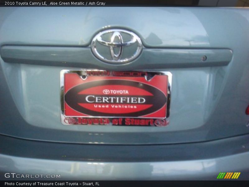 Aloe Green Metallic / Ash Gray 2010 Toyota Camry LE