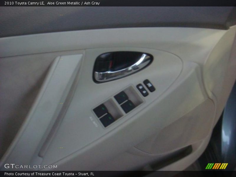 Aloe Green Metallic / Ash Gray 2010 Toyota Camry LE