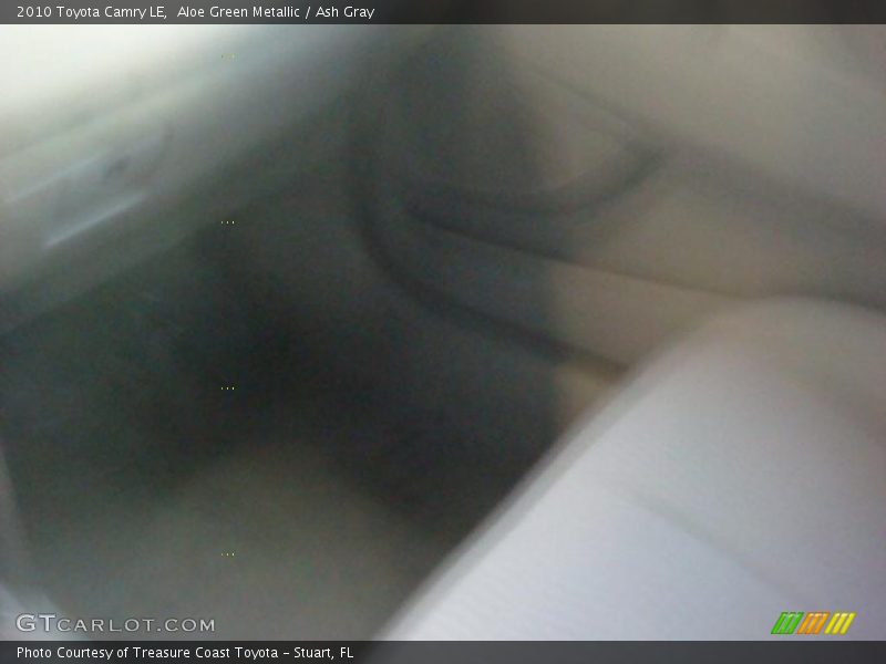 Aloe Green Metallic / Ash Gray 2010 Toyota Camry LE