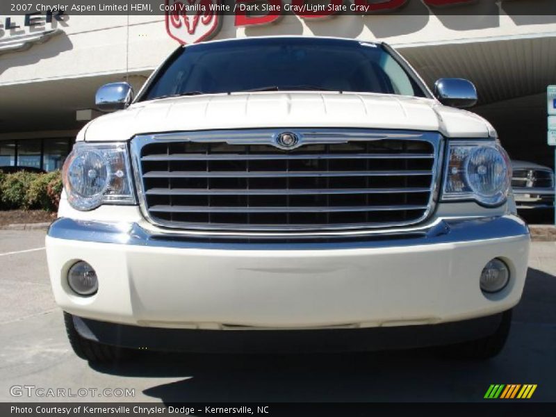 Cool Vanilla White / Dark Slate Gray/Light Slate Gray 2007 Chrysler Aspen Limited HEMI