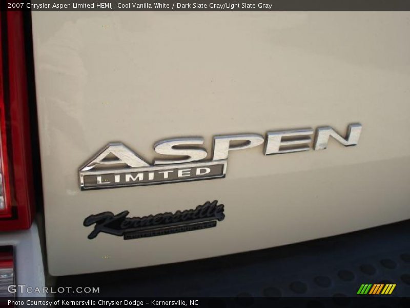Cool Vanilla White / Dark Slate Gray/Light Slate Gray 2007 Chrysler Aspen Limited HEMI