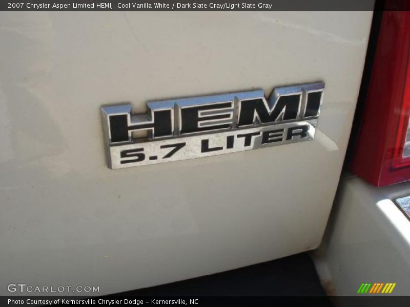 Cool Vanilla White / Dark Slate Gray/Light Slate Gray 2007 Chrysler Aspen Limited HEMI