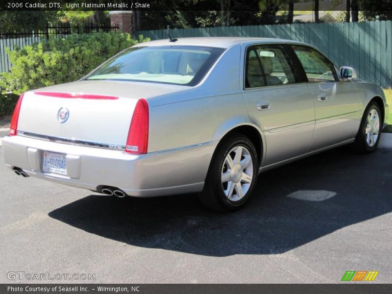 Light Platinum Metallic / Shale 2006 Cadillac DTS
