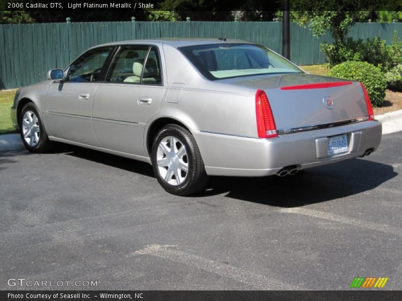 Light Platinum Metallic / Shale 2006 Cadillac DTS
