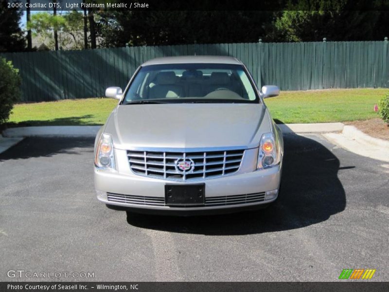 Light Platinum Metallic / Shale 2006 Cadillac DTS