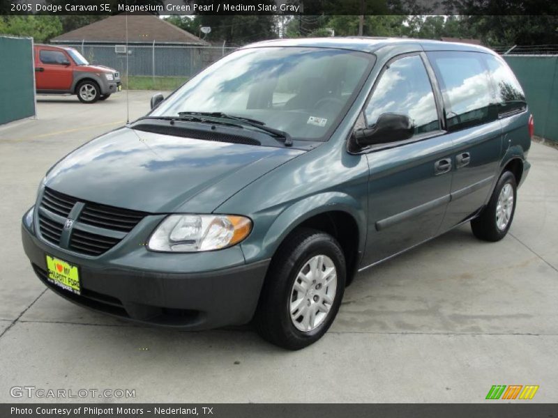 Magnesium Green Pearl / Medium Slate Gray 2005 Dodge Caravan SE