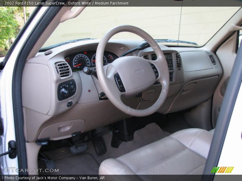 Oxford White / Medium Parchment 2002 Ford F150 Lariat SuperCrew