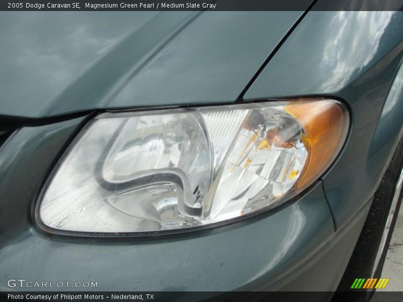 Magnesium Green Pearl / Medium Slate Gray 2005 Dodge Caravan SE