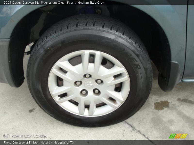 Magnesium Green Pearl / Medium Slate Gray 2005 Dodge Caravan SE