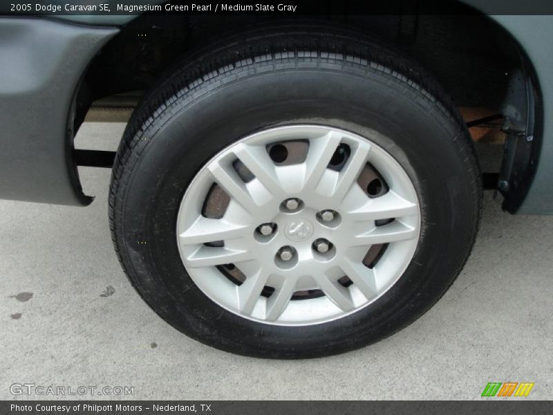 Magnesium Green Pearl / Medium Slate Gray 2005 Dodge Caravan SE