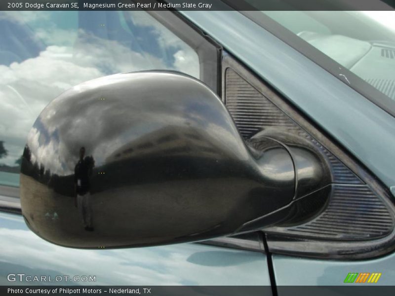 Magnesium Green Pearl / Medium Slate Gray 2005 Dodge Caravan SE