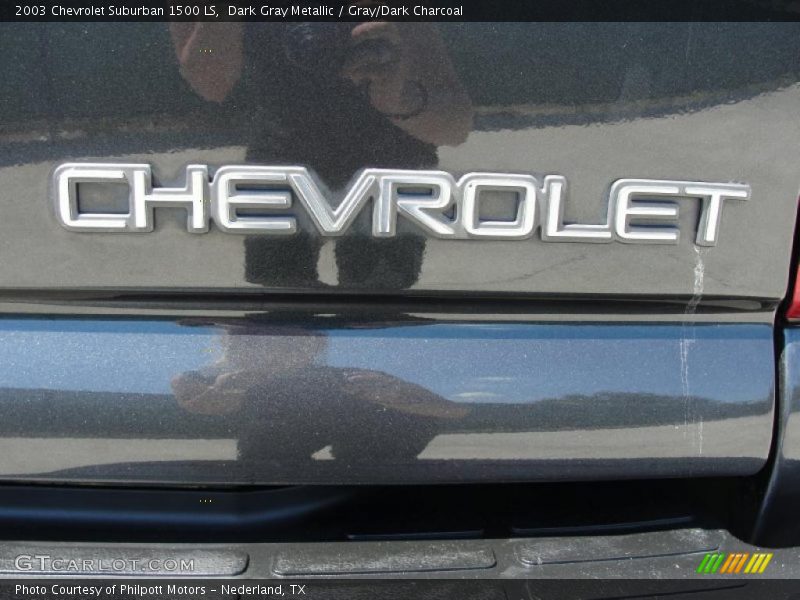 Dark Gray Metallic / Gray/Dark Charcoal 2003 Chevrolet Suburban 1500 LS