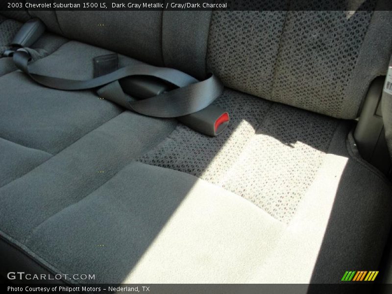 Dark Gray Metallic / Gray/Dark Charcoal 2003 Chevrolet Suburban 1500 LS