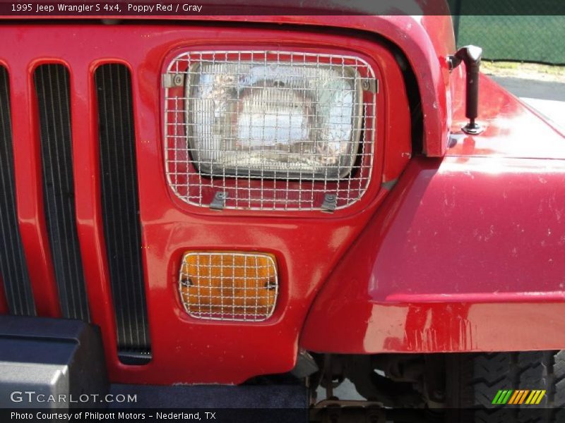 Poppy Red / Gray 1995 Jeep Wrangler S 4x4