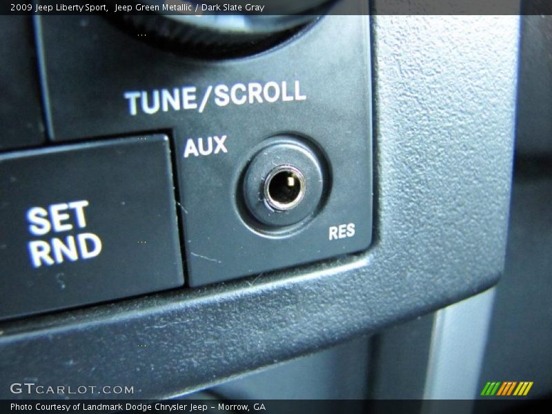 Jeep Green Metallic / Dark Slate Gray 2009 Jeep Liberty Sport