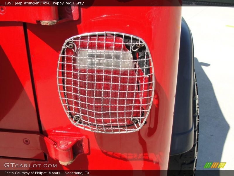 Poppy Red / Gray 1995 Jeep Wrangler S 4x4