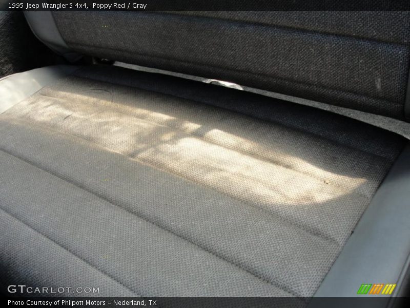 Poppy Red / Gray 1995 Jeep Wrangler S 4x4