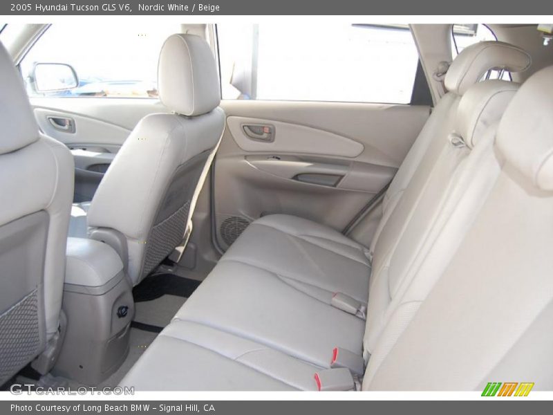 Nordic White / Beige 2005 Hyundai Tucson GLS V6