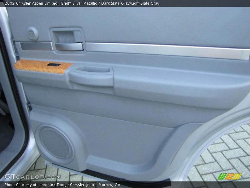 Bright Silver Metallic / Dark Slate Gray/Light Slate Gray 2009 Chrysler Aspen Limited