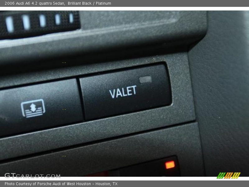 Brilliant Black / Platinum 2006 Audi A6 4.2 quattro Sedan