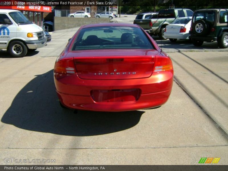 Inferno Red Pearlcoat / Dark Slate Gray 2001 Dodge Intrepid SE