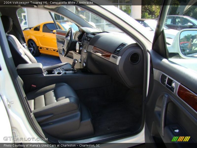 Campanella White / Anthracite 2004 Volkswagen Touareg V6
