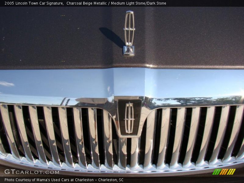 Charcoal Beige Metallic / Medium Light Stone/Dark Stone 2005 Lincoln Town Car Signature