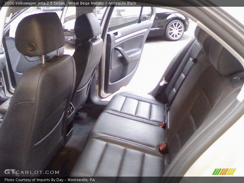 Wheat Beige Metallic / Anthracite Black 2006 Volkswagen Jetta 2.5 Sedan