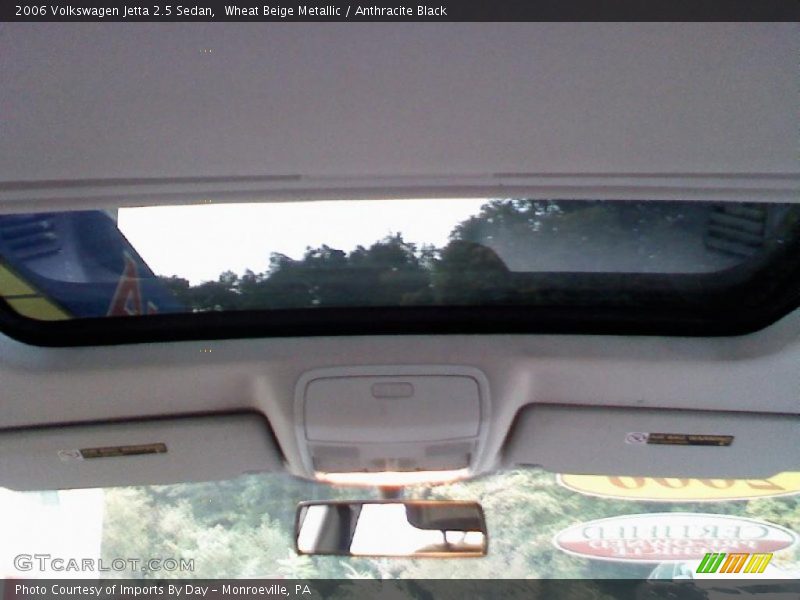 Wheat Beige Metallic / Anthracite Black 2006 Volkswagen Jetta 2.5 Sedan