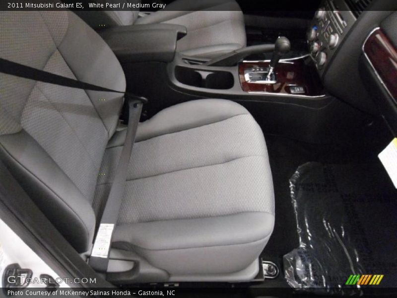 White Pearl / Medium Gray 2011 Mitsubishi Galant ES
