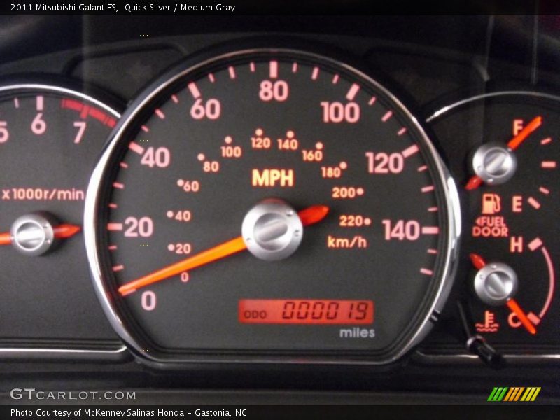 Quick Silver / Medium Gray 2011 Mitsubishi Galant ES