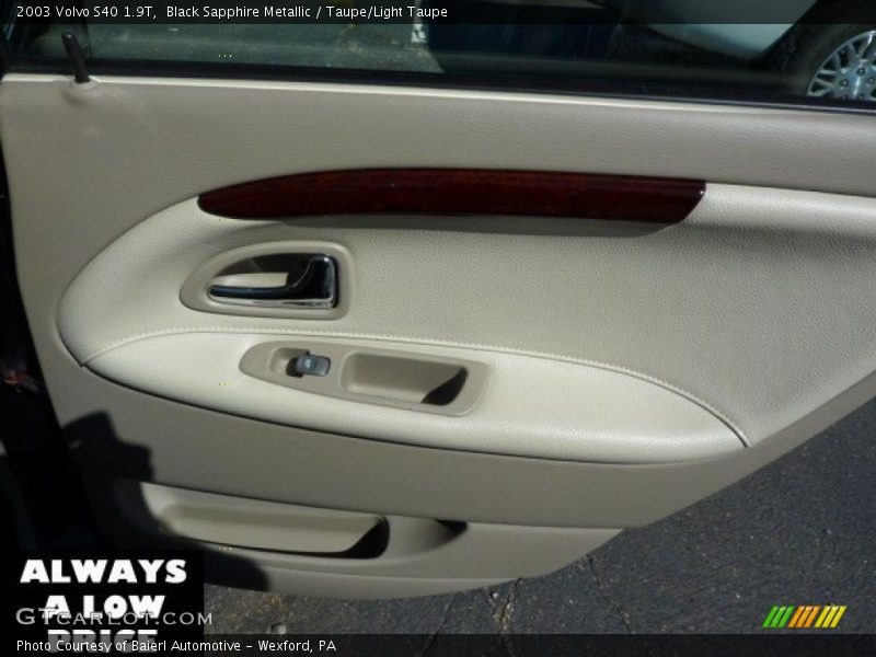Black Sapphire Metallic / Taupe/Light Taupe 2003 Volvo S40 1.9T