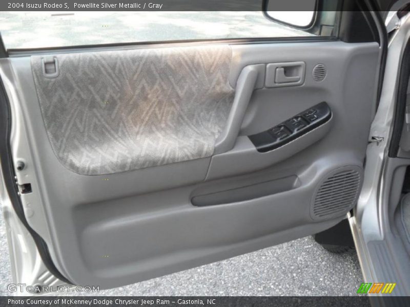 Powellite Silver Metallic / Gray 2004 Isuzu Rodeo S