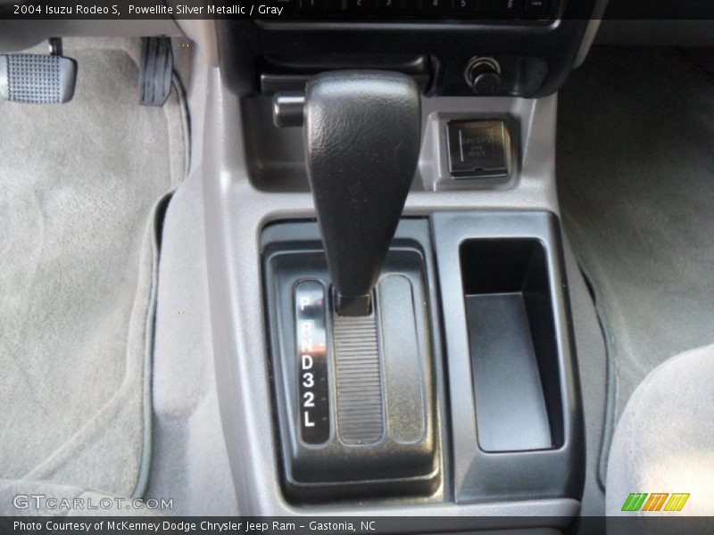 Powellite Silver Metallic / Gray 2004 Isuzu Rodeo S