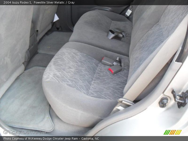 Powellite Silver Metallic / Gray 2004 Isuzu Rodeo S