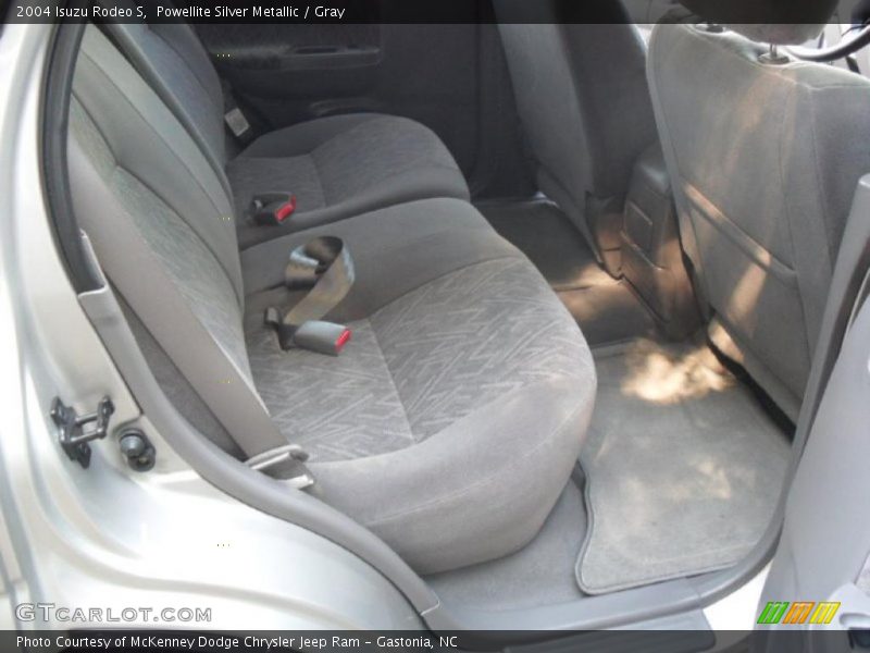 Powellite Silver Metallic / Gray 2004 Isuzu Rodeo S