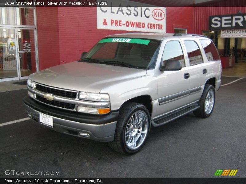 Silver Birch Metallic / Tan/Neutral 2004 Chevrolet Tahoe