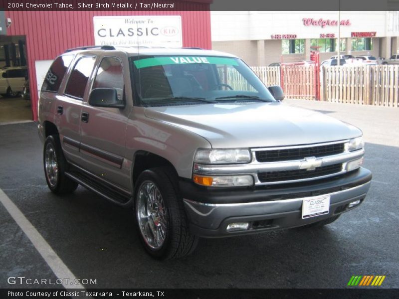 Silver Birch Metallic / Tan/Neutral 2004 Chevrolet Tahoe