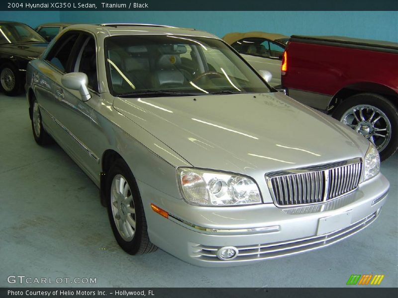Titanium / Black 2004 Hyundai XG350 L Sedan