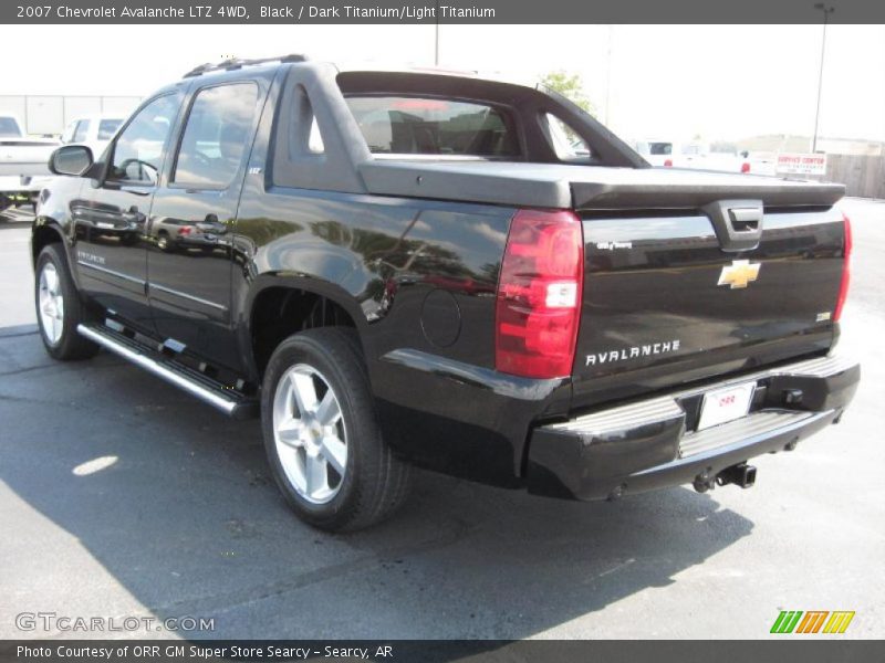 Black / Dark Titanium/Light Titanium 2007 Chevrolet Avalanche LTZ 4WD