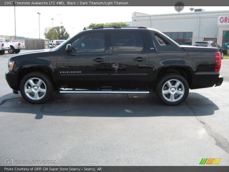 Black / Dark Titanium/Light Titanium 2007 Chevrolet Avalanche LTZ 4WD