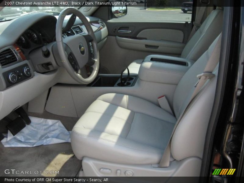 Black / Dark Titanium/Light Titanium 2007 Chevrolet Avalanche LTZ 4WD